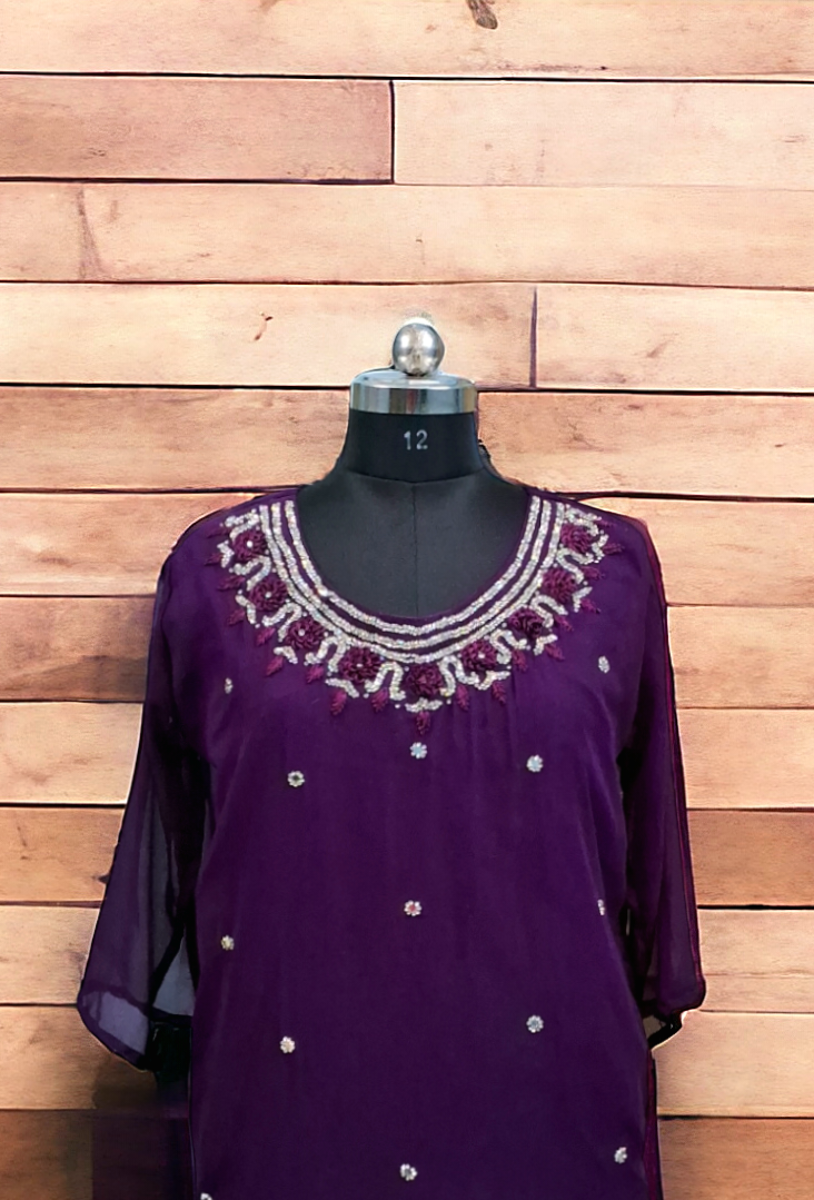 Wine  mirrror goergette kurti